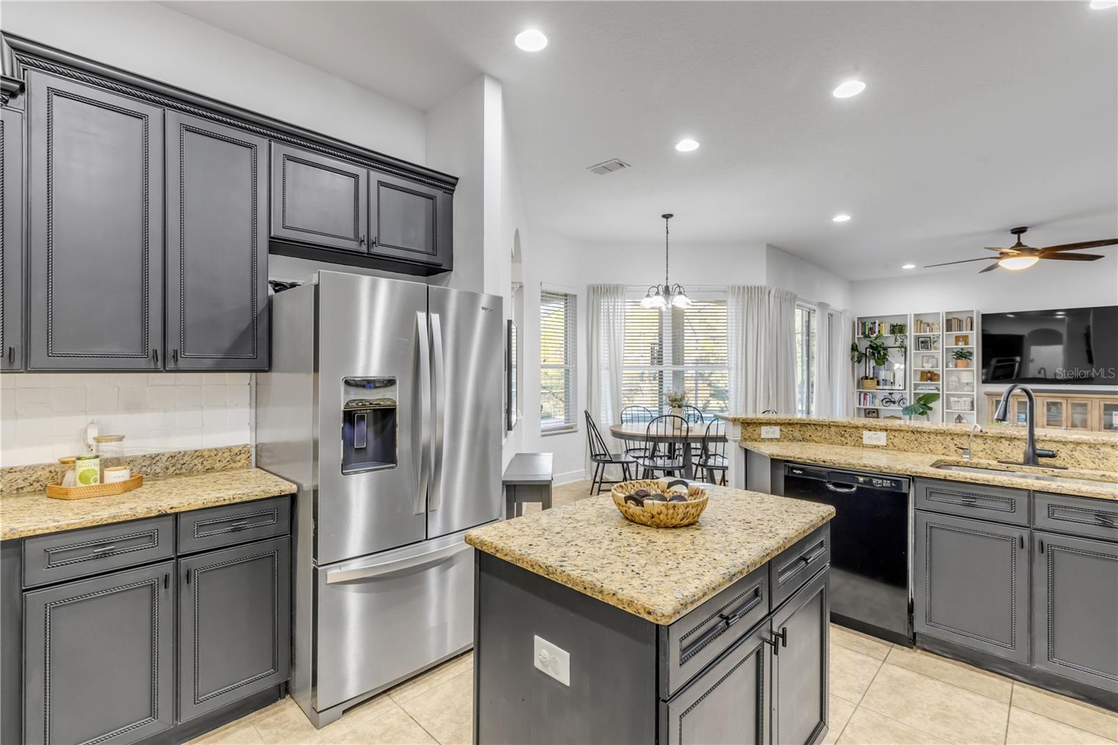 Image 44 of 88 For 3021 Isola Bella Boulevard