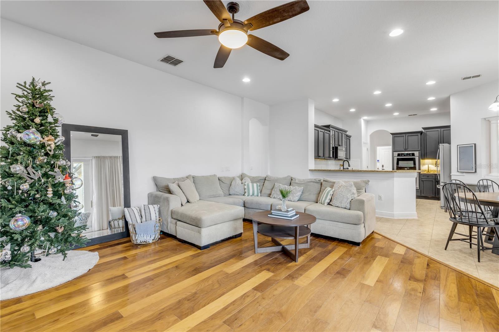 Image 52 of 88 For 3021 Isola Bella Boulevard