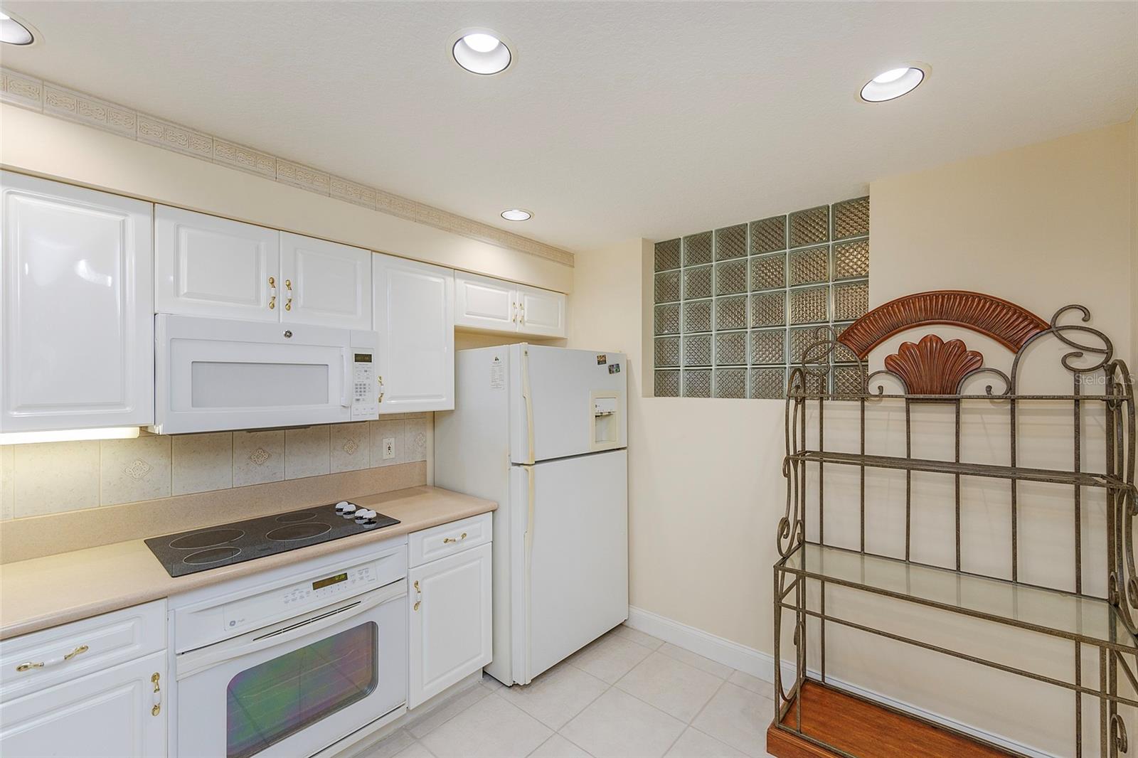 Image 25 of 34 For 4624 Harbour Village Boulevard 4204