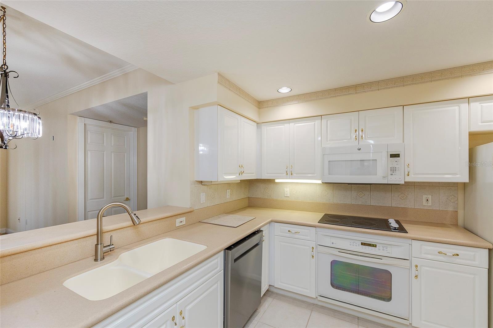 Image 26 of 34 For 4624 Harbour Village Boulevard 4204