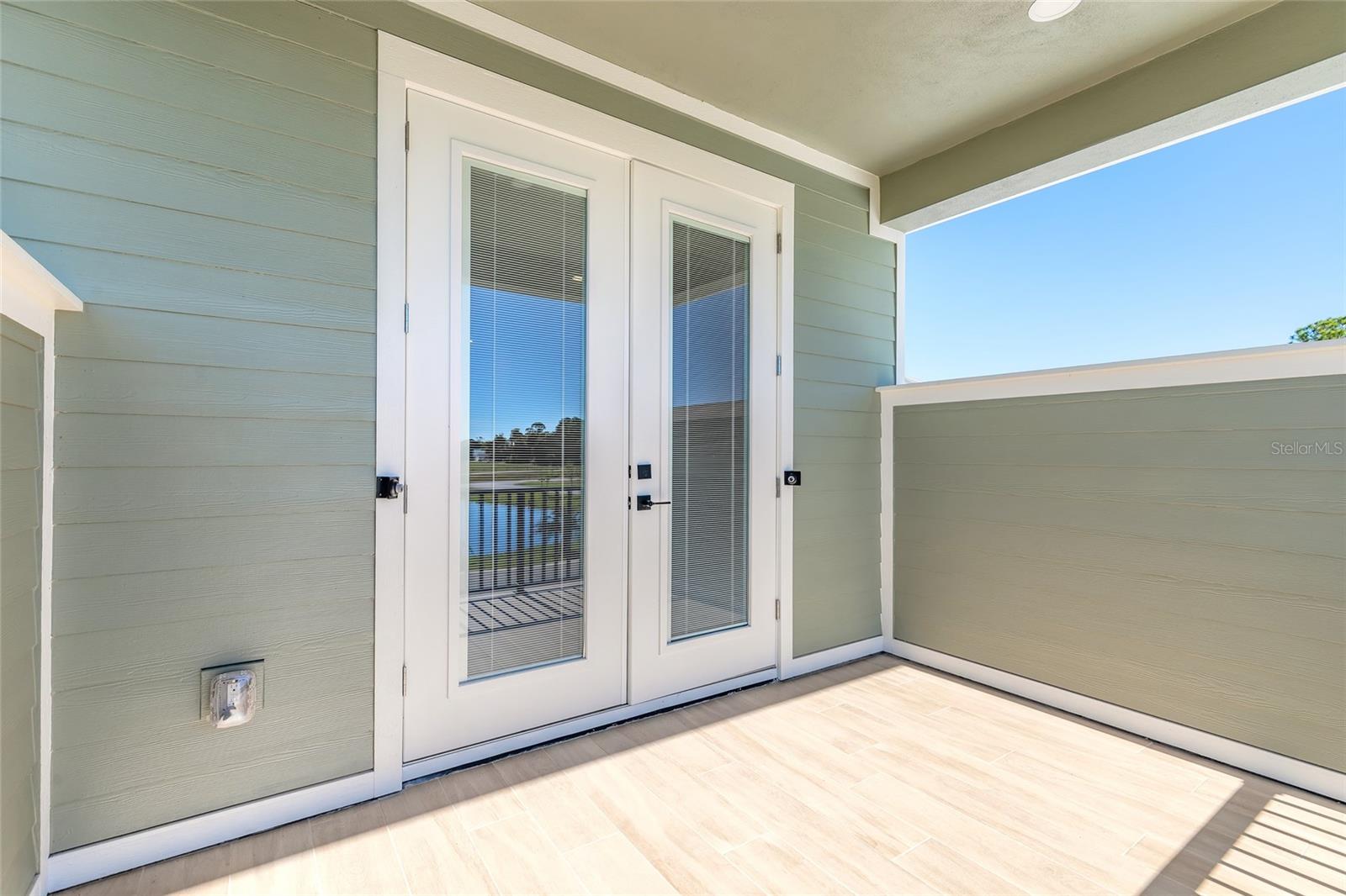 Image 20 of 26 For 704 Skylane Circle