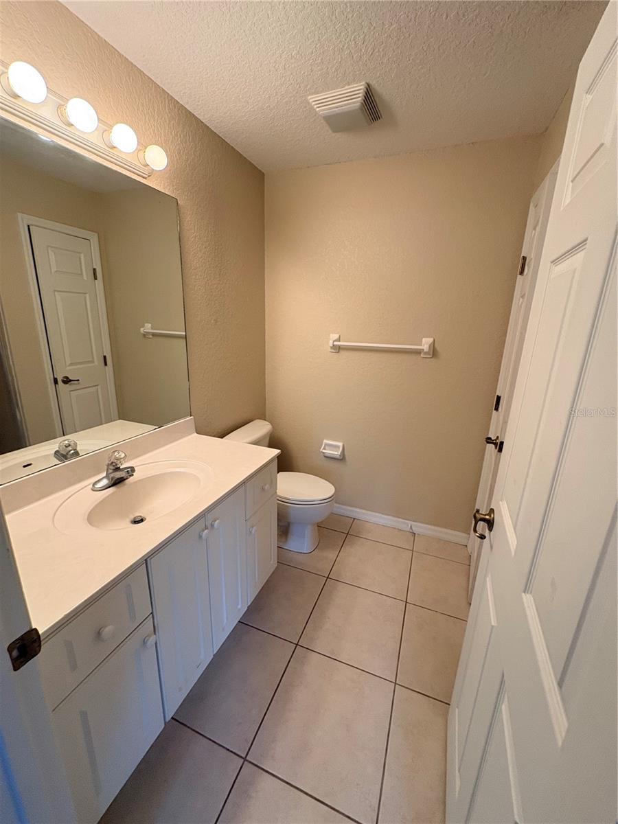 Image 17 of 22 For 533 Wayne Avenue