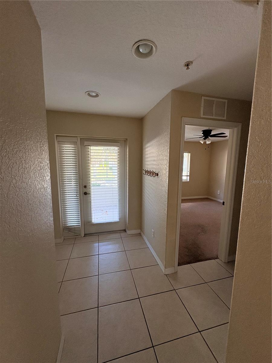 Image 5 of 22 For 533 Wayne Avenue