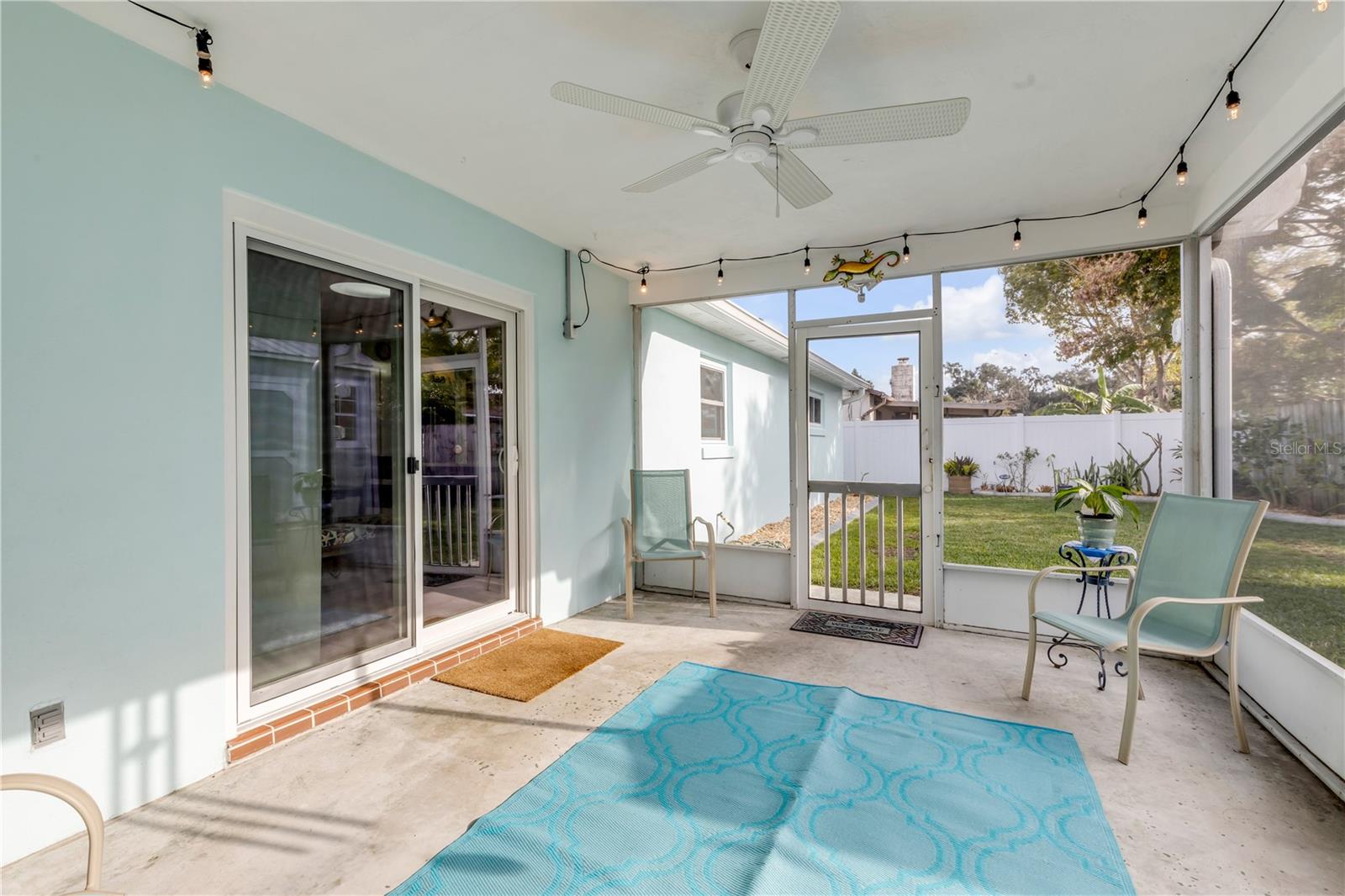 Image 22 of 32 For 2951 Gaslight Drive