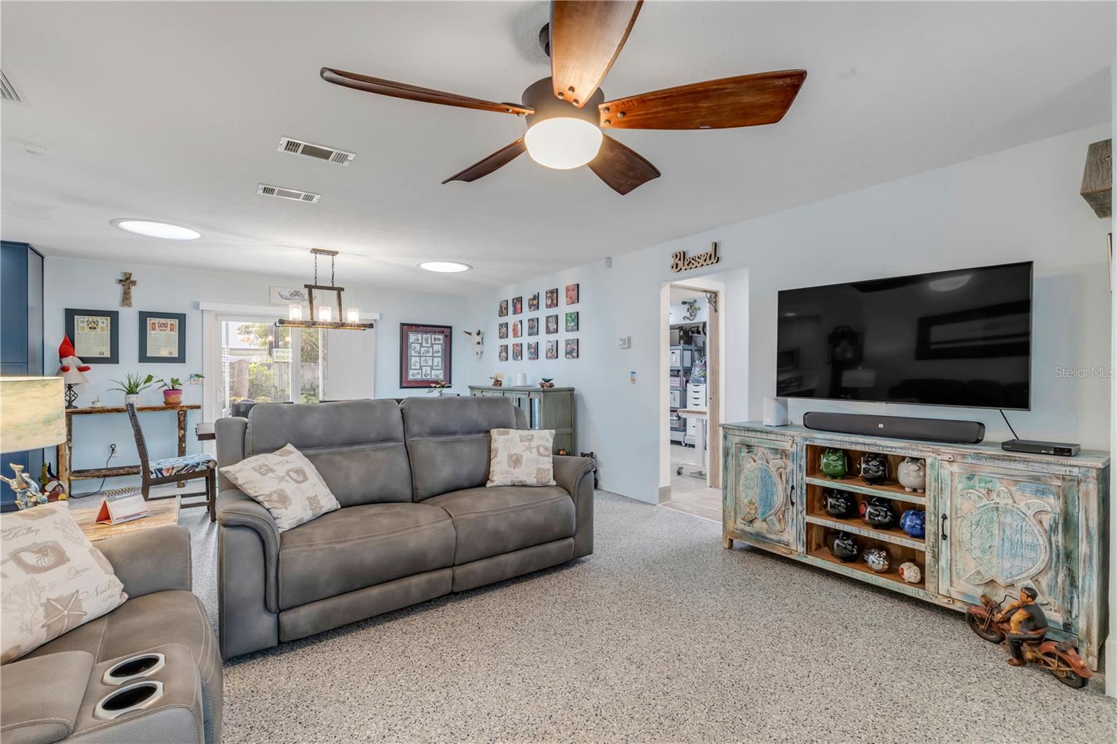 Image 6 of 32 For 2951 Gaslight Drive