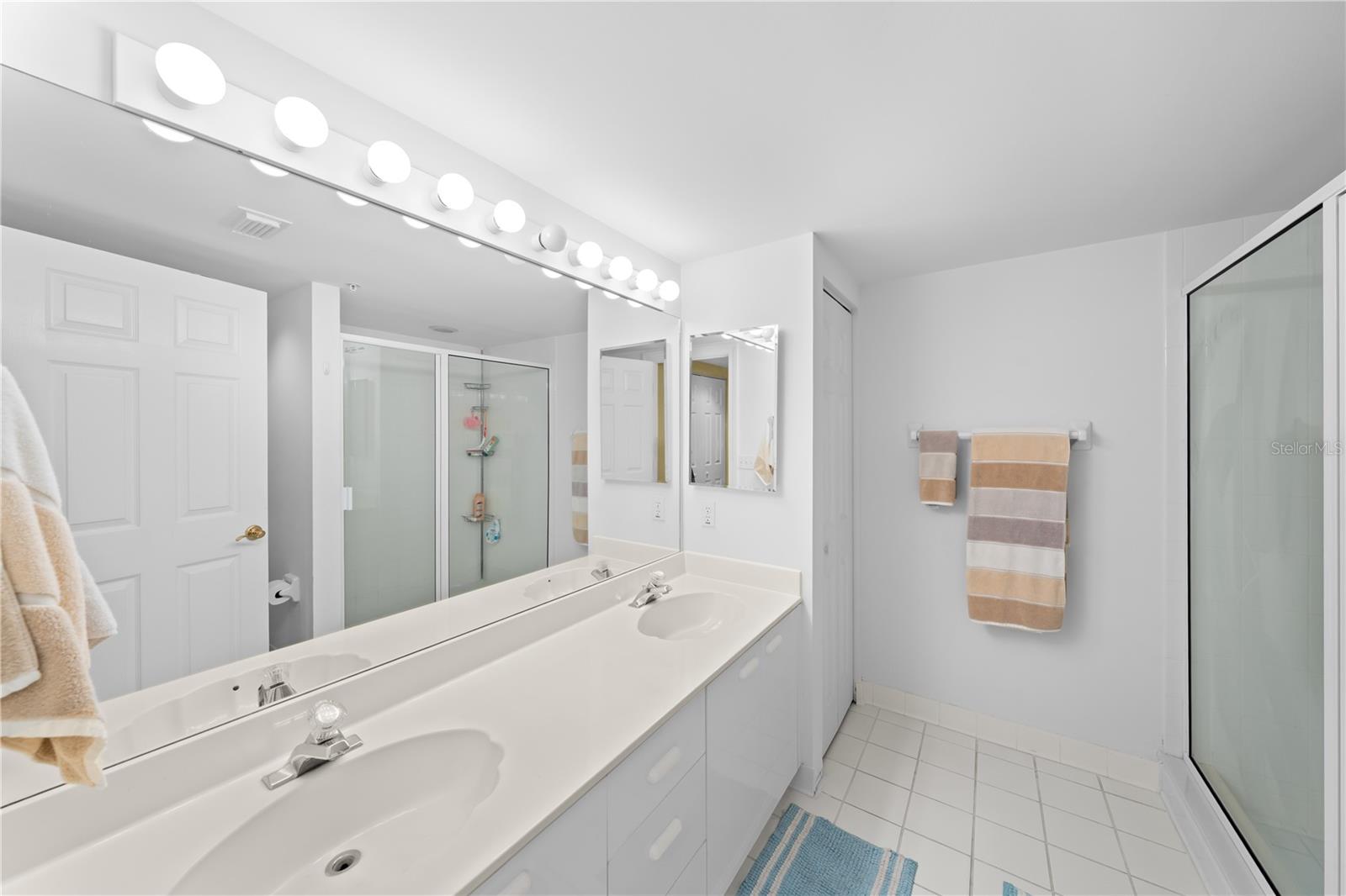 Image 37 of 53 For 4575 Atlantic Avenue 6209