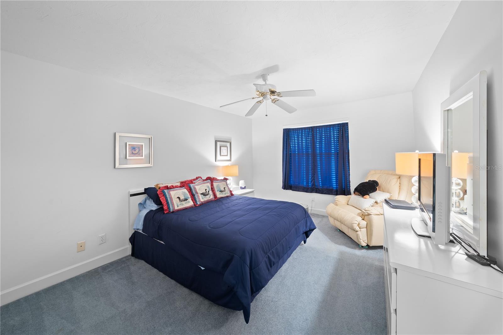 Image 43 of 53 For 4575 Atlantic Avenue 6209