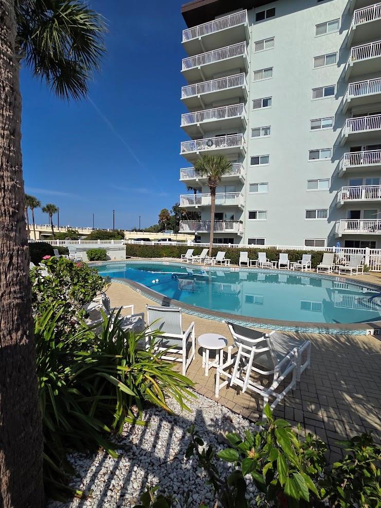 Image 39 of 59 For 100 Silver Beach Avenue 214