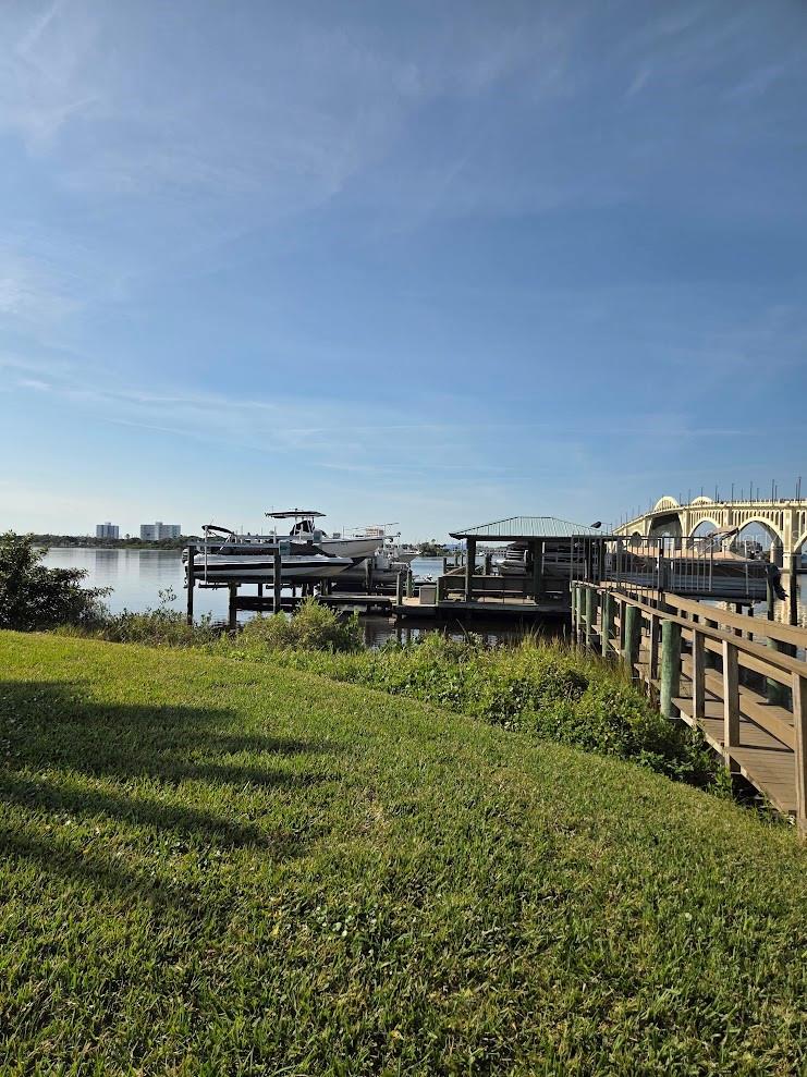 Image 49 of 59 For 100 Silver Beach Avenue 214