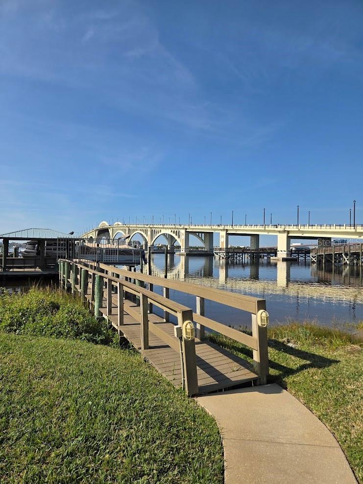 Image 51 of 59 For 100 Silver Beach Avenue 214