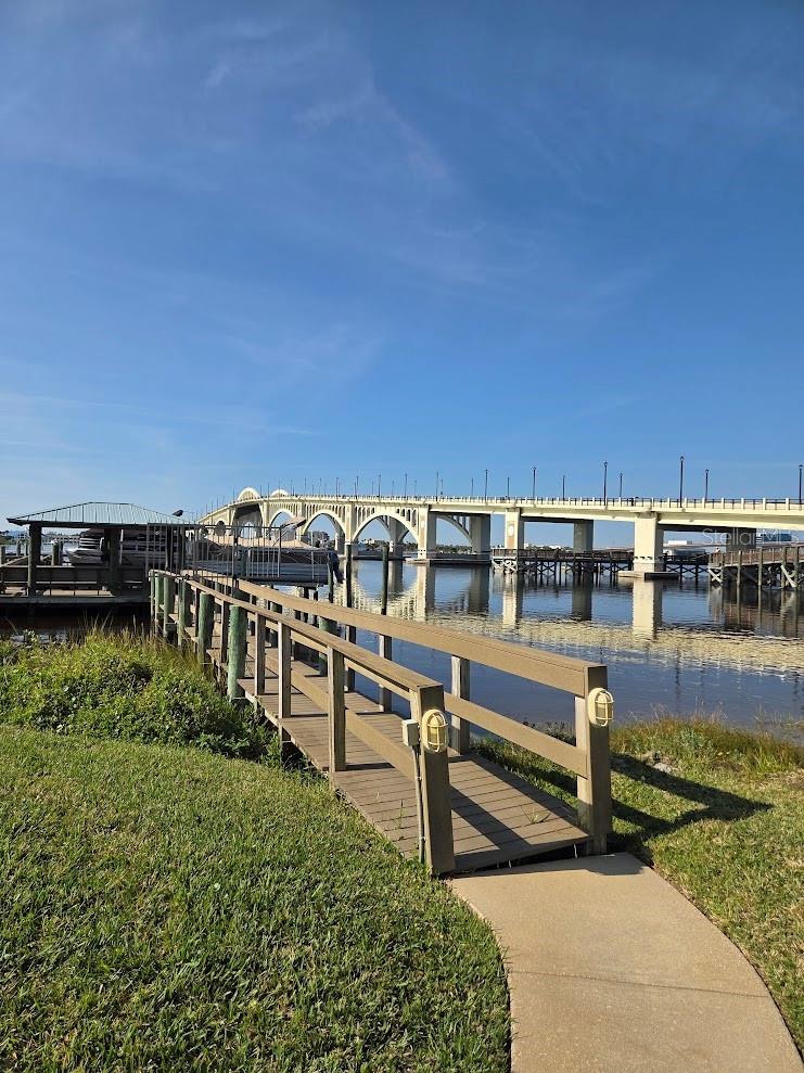 Image 52 of 59 For 100 Silver Beach Avenue 214