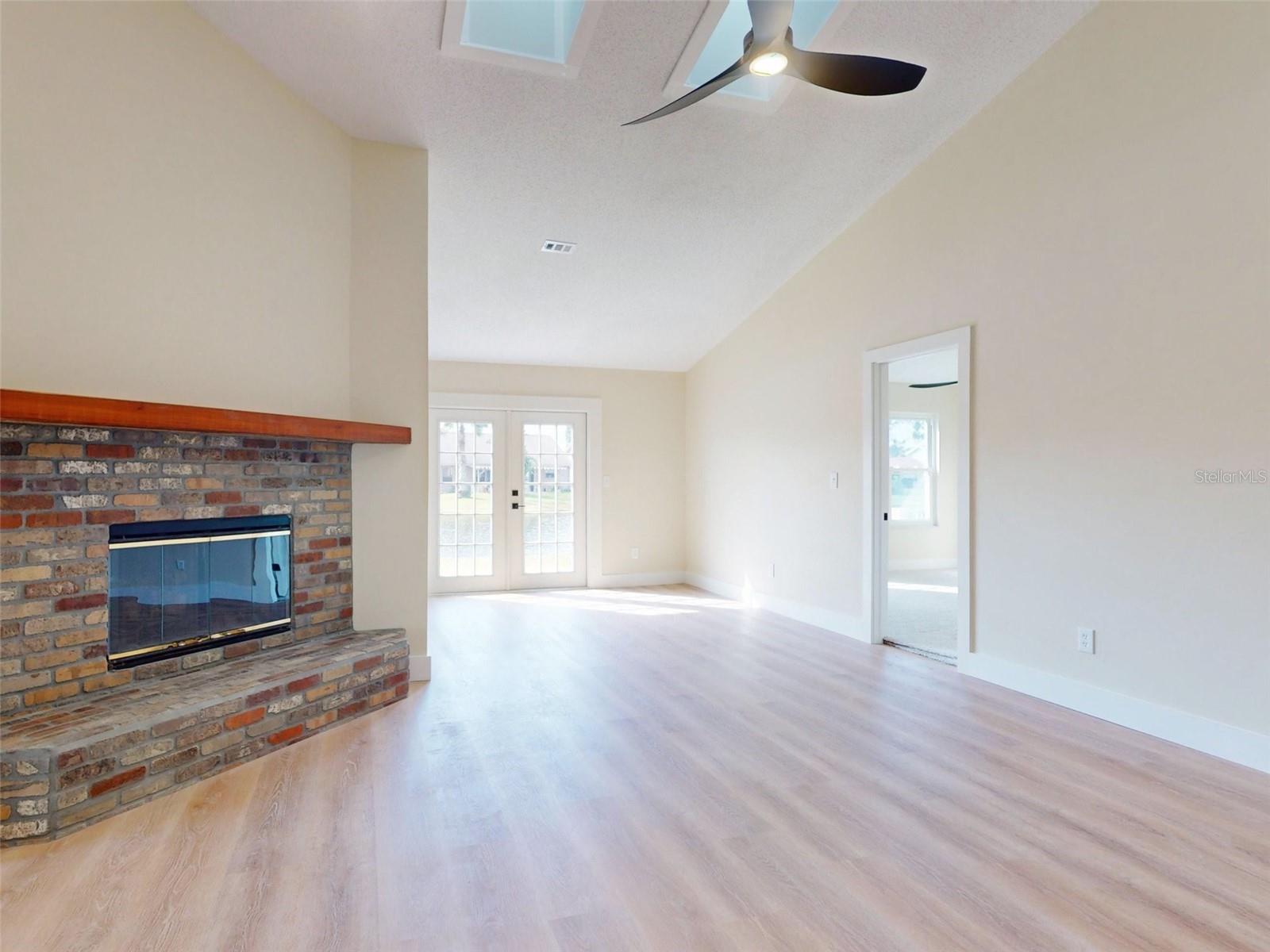 Image 5 of 63 For 804 Soft Pine Court