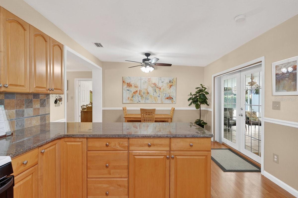 Image 16 of 52 For 810 9th Avenue