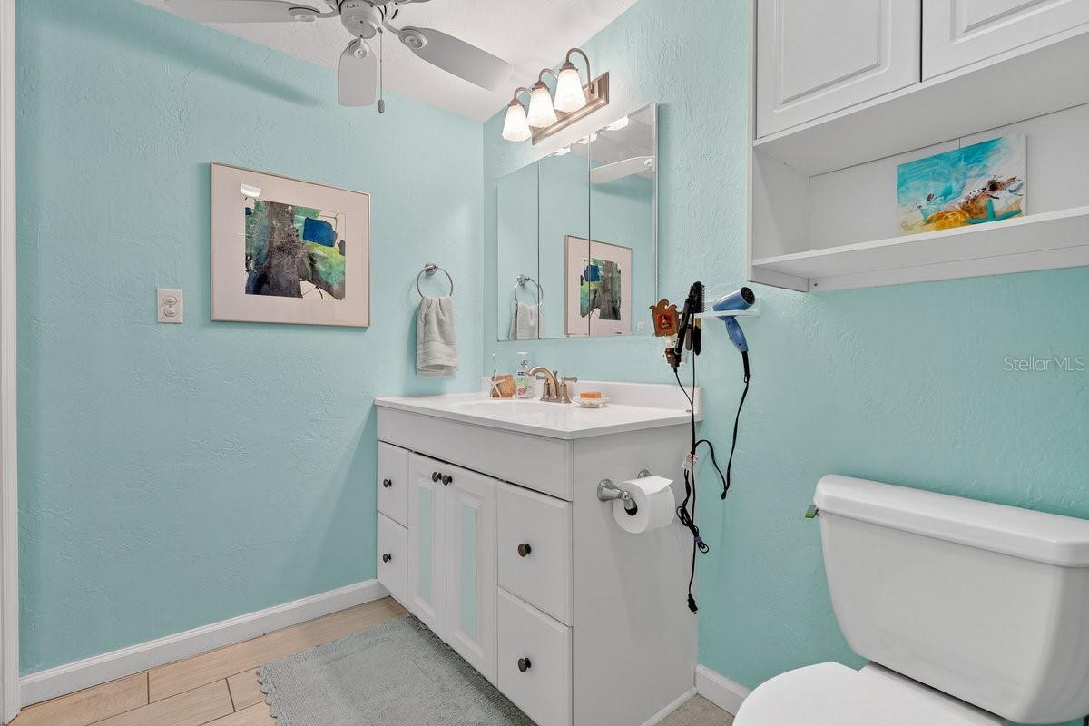 Image 27 of 52 For 810 9th Avenue