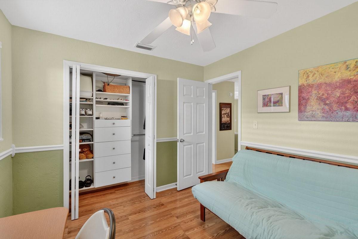 Image 35 of 52 For 810 9th Avenue