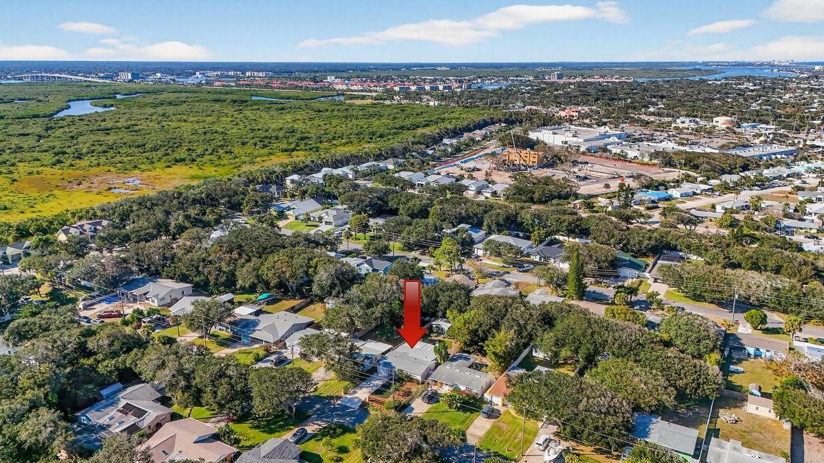 Image 4 of 52 For 810 9th Avenue