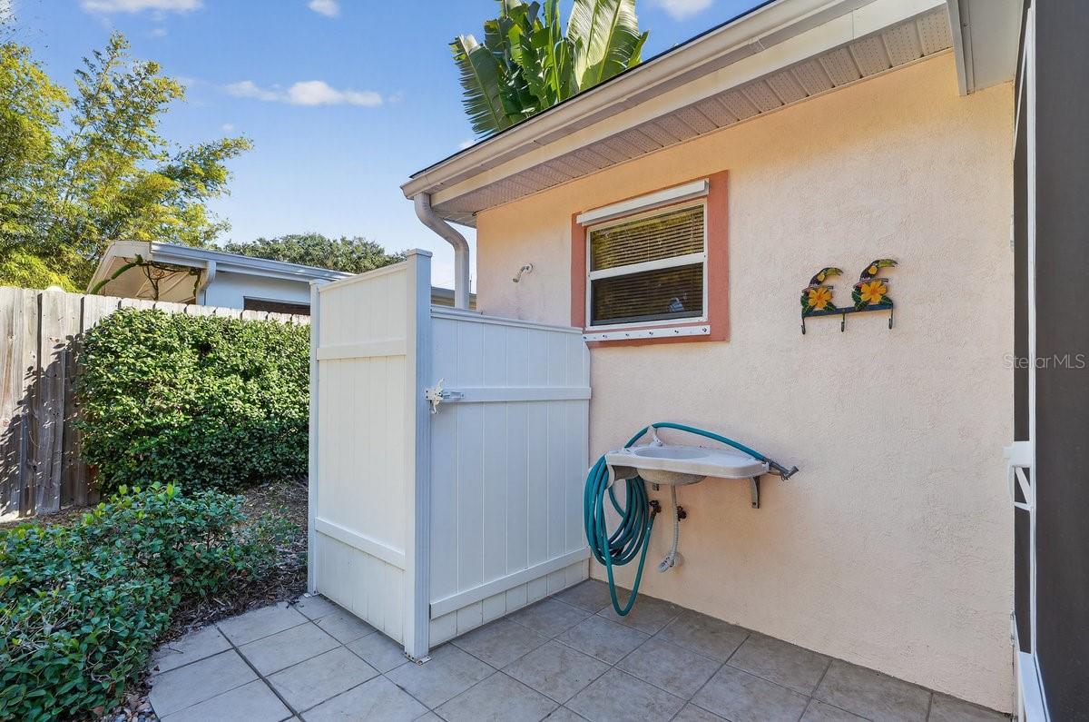 Image 40 of 52 For 810 9th Avenue