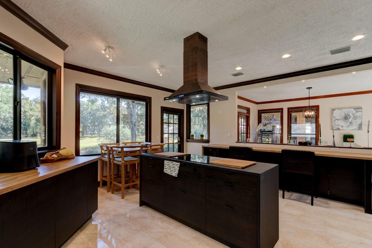 Image 21 of 38 For 1811 Spruce Creek Boulevard