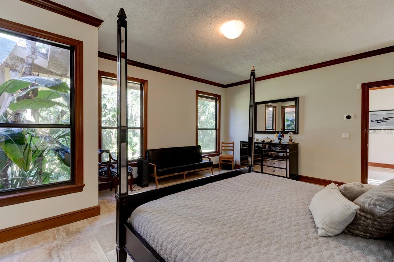 Image 24 of 38 For 1811 Spruce Creek Boulevard