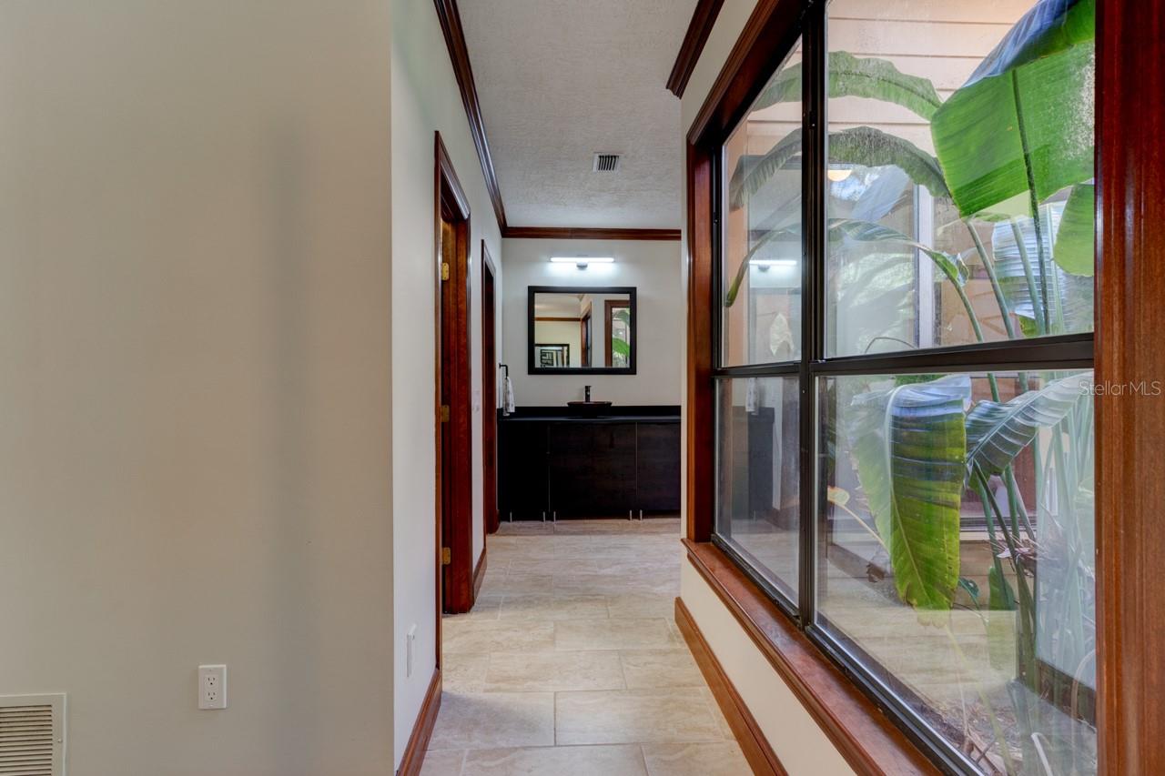 Image 25 of 38 For 1811 Spruce Creek Boulevard