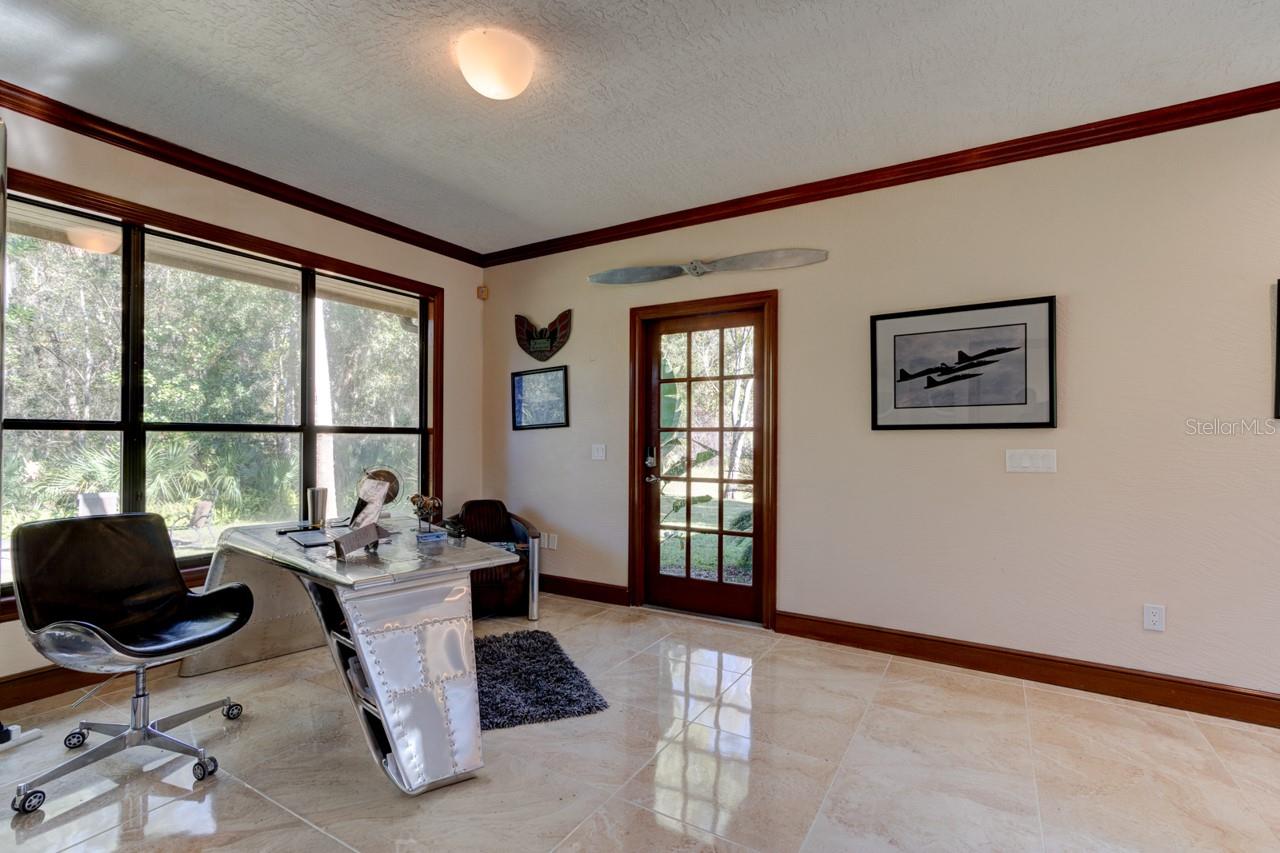 Image 30 of 38 For 1811 Spruce Creek Boulevard