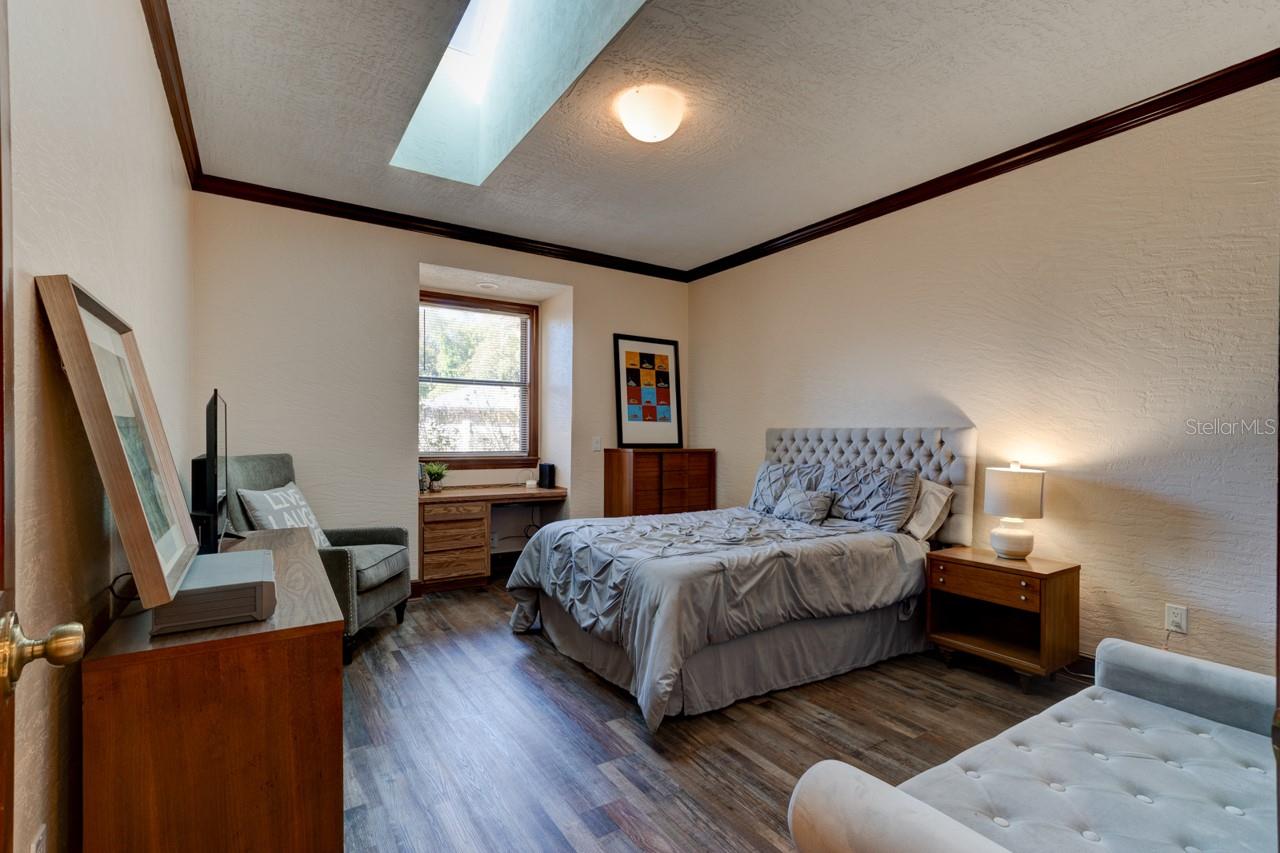 Image 32 of 38 For 1811 Spruce Creek Boulevard