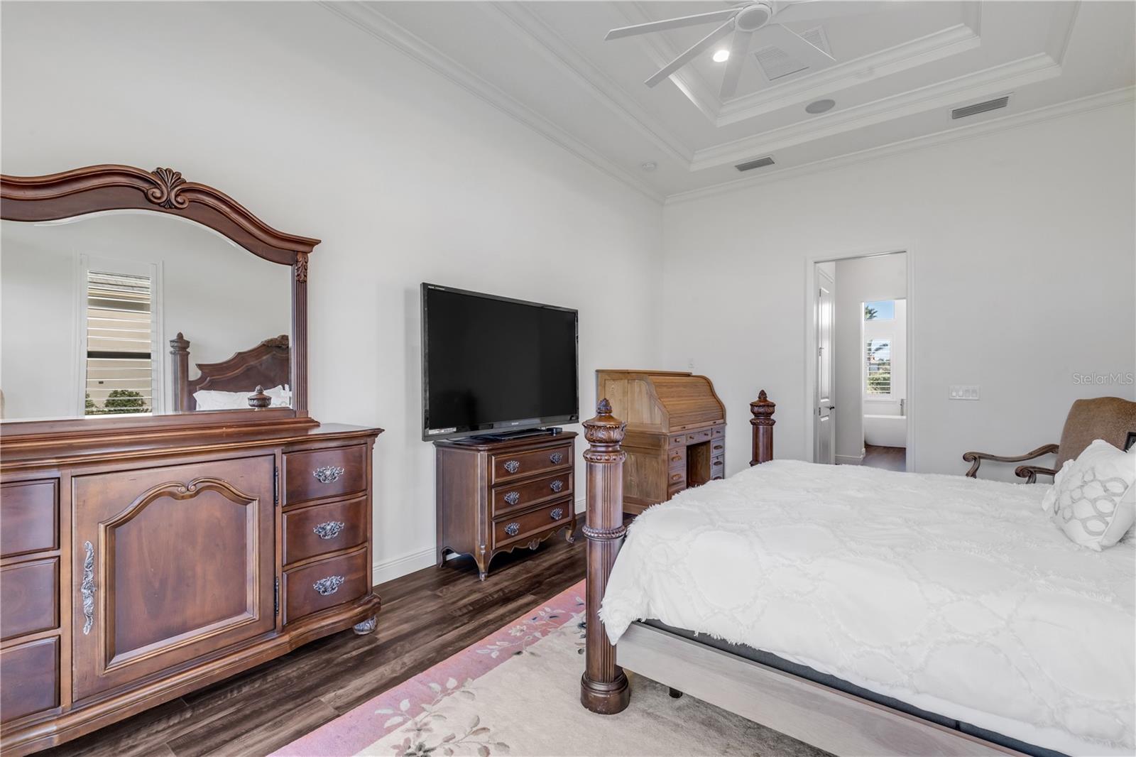 Image 37 of 89 For 3053 Isola Bella Boulevard