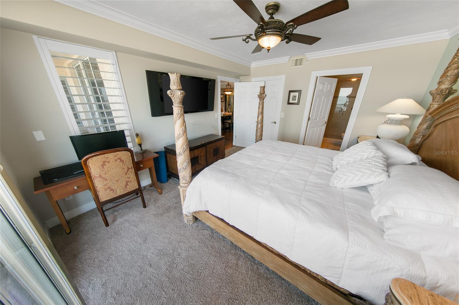 Image 30 of 52 For 4651 Atlantic Avenue 203