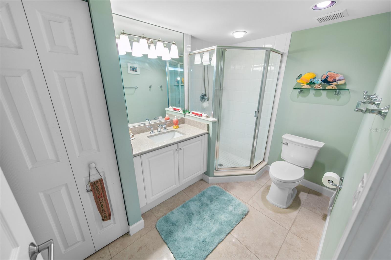 Image 42 of 52 For 4651 Atlantic Avenue 203