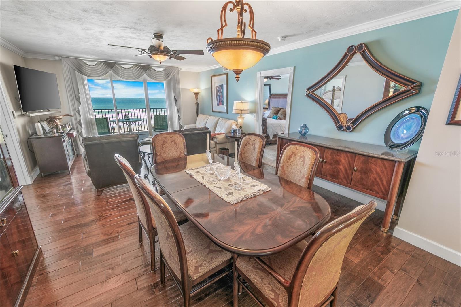 Image 6 of 52 For 4651 Atlantic Avenue 203