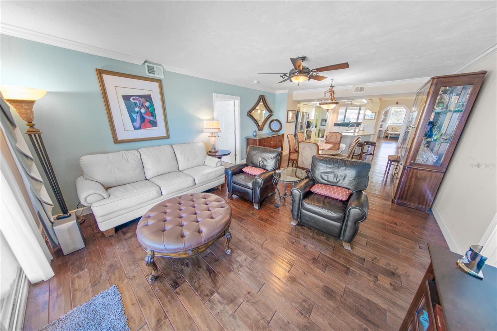 Image 8 of 52 For 4651 Atlantic Avenue 203