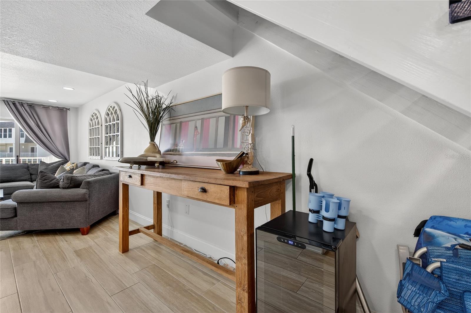 Image 11 of 38 For 4831 Saxon Drive 233