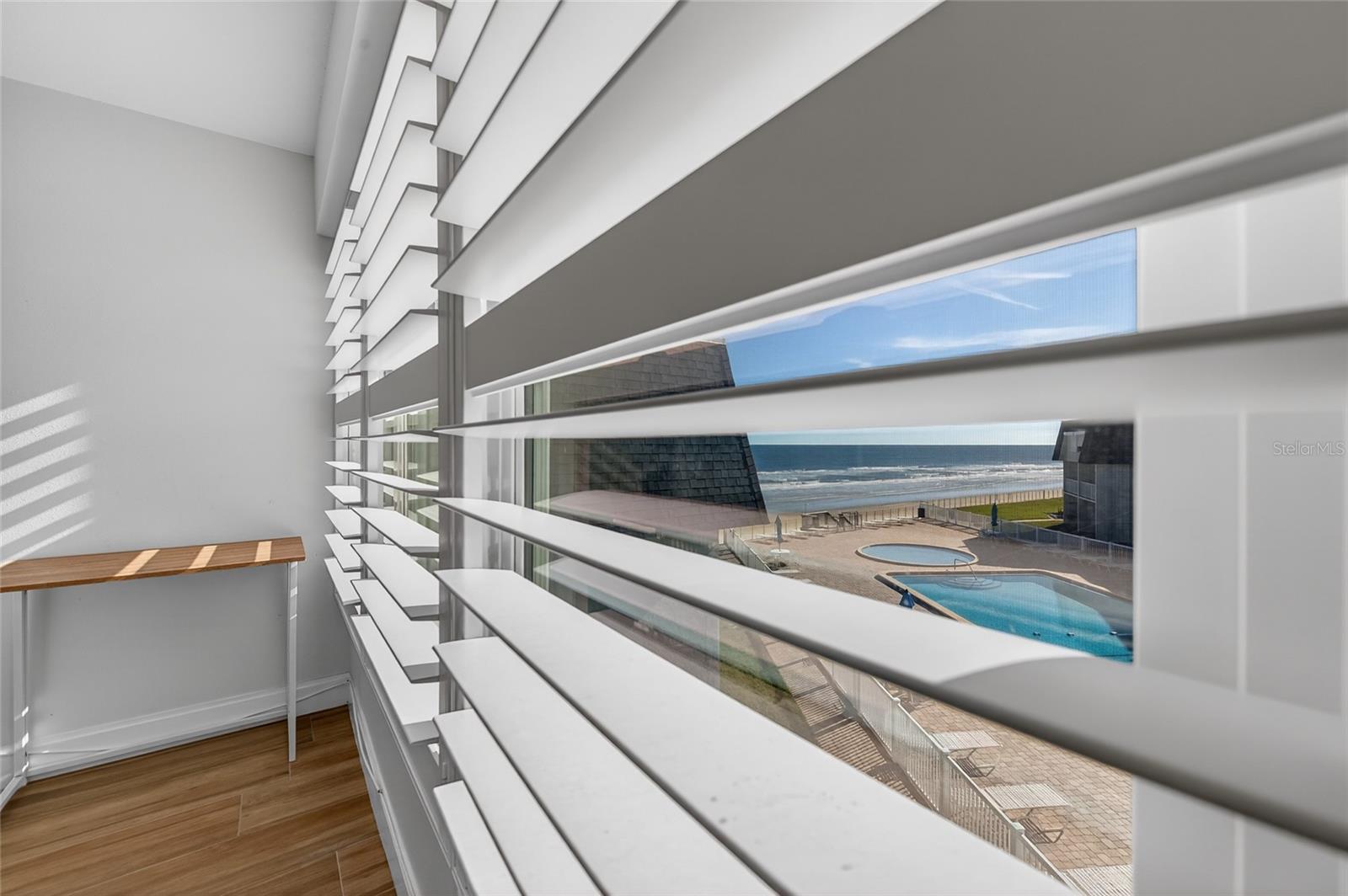 Image 22 of 38 For 4831 Saxon Drive 233