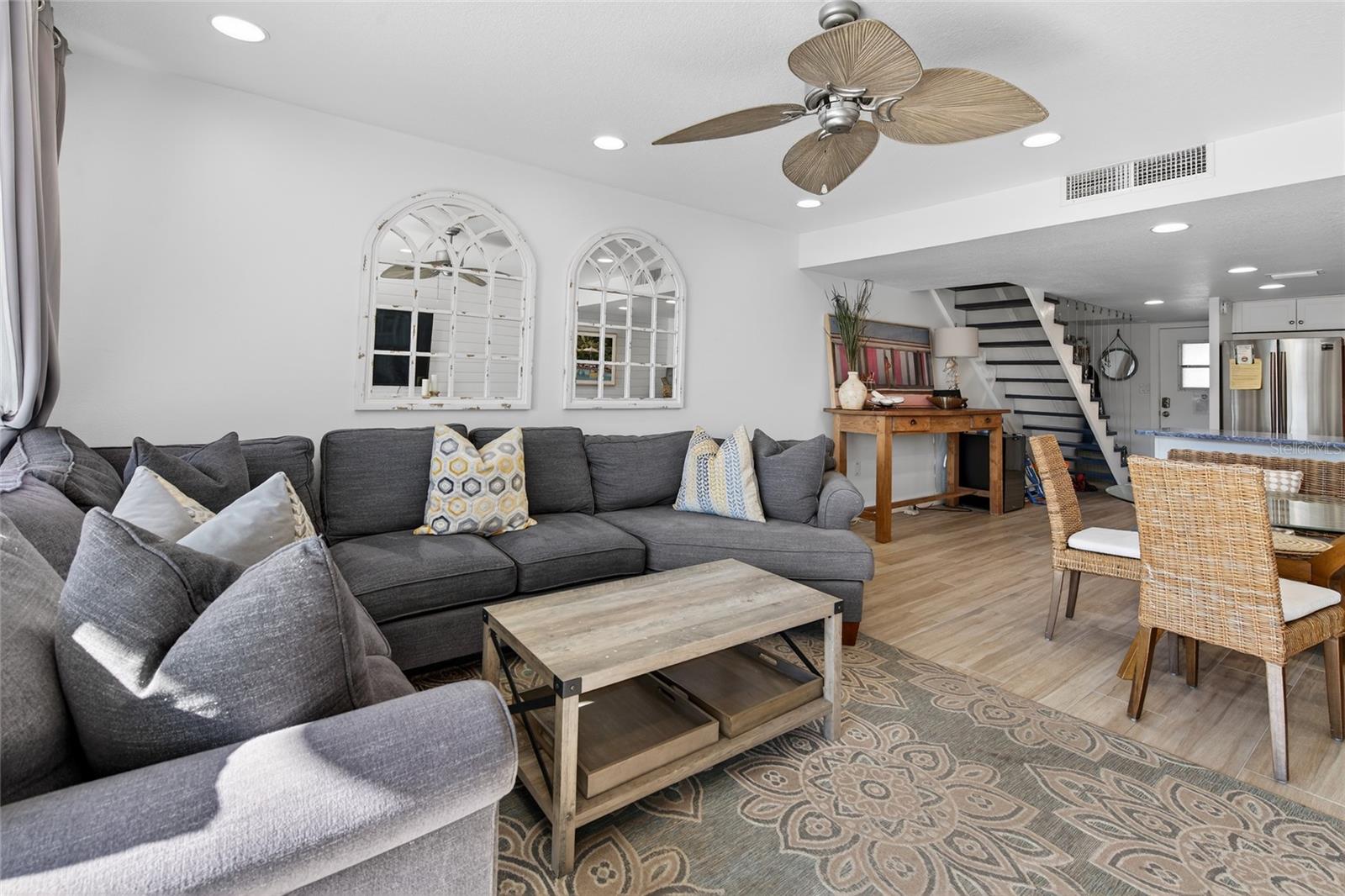 Image 9 of 38 For 4831 Saxon Drive 233