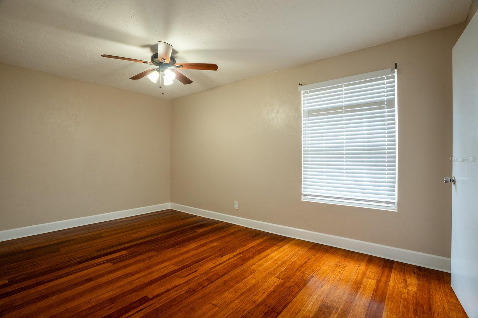 Image 19 of 32 For 138 Park Boulevard