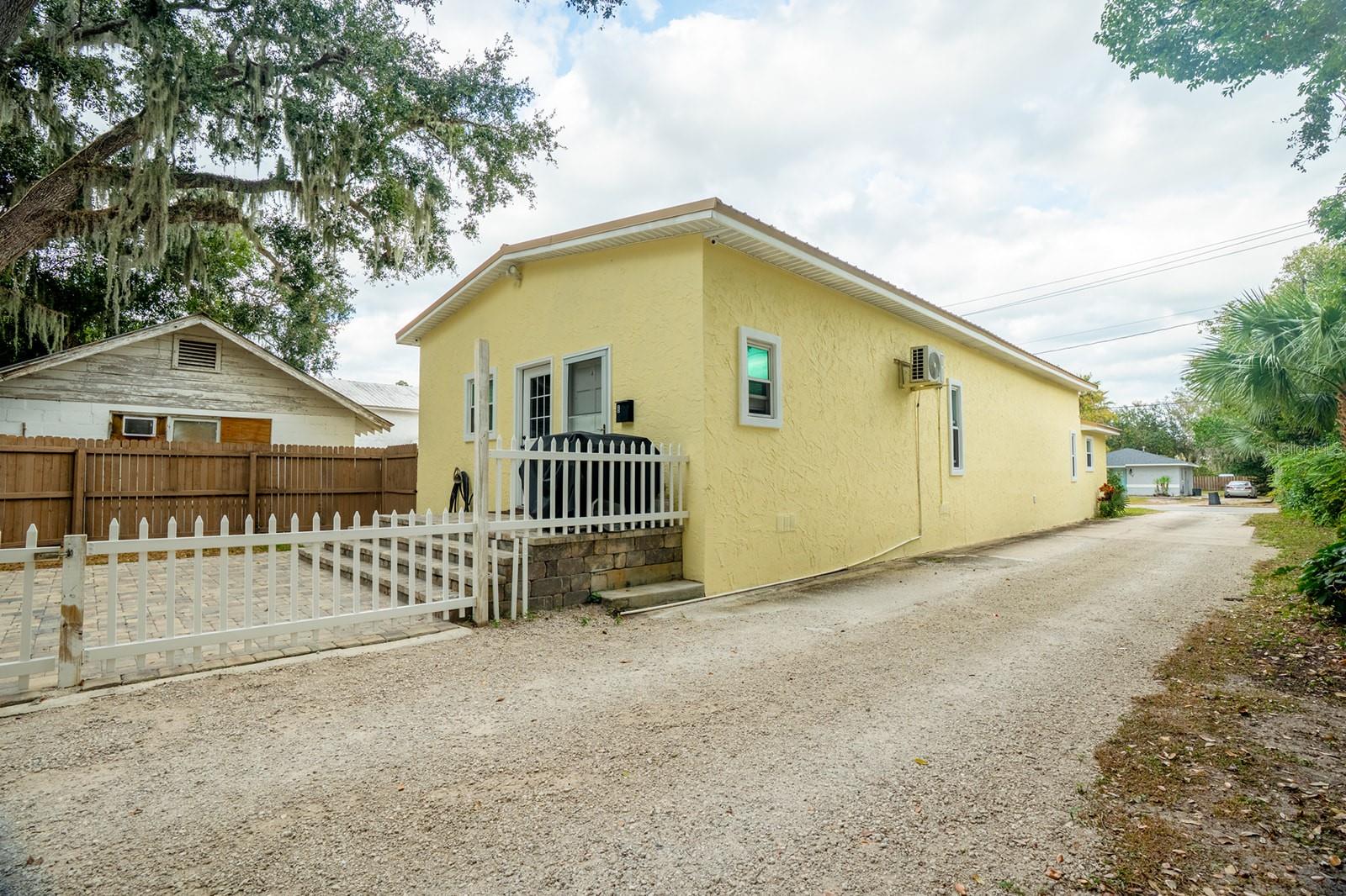 Image 6 of 32 For 138 Park Boulevard