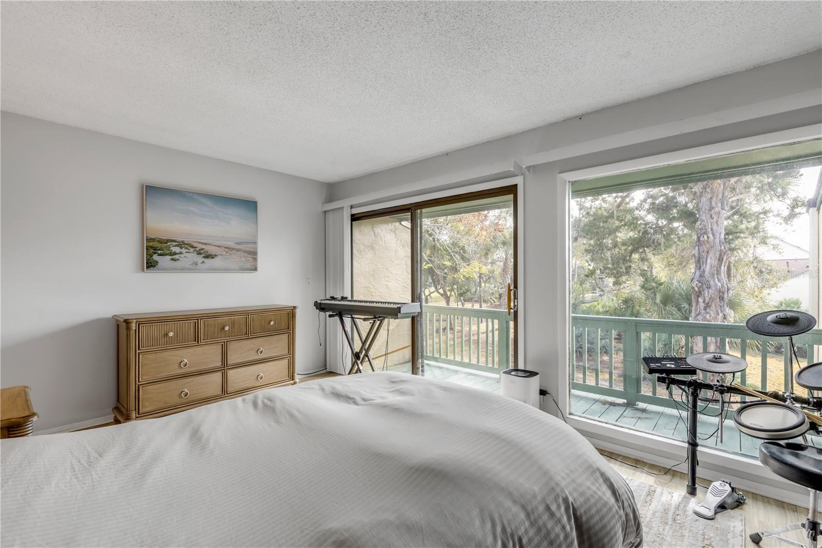 Image 23 of 48 For 201 Club House Boulevard 201