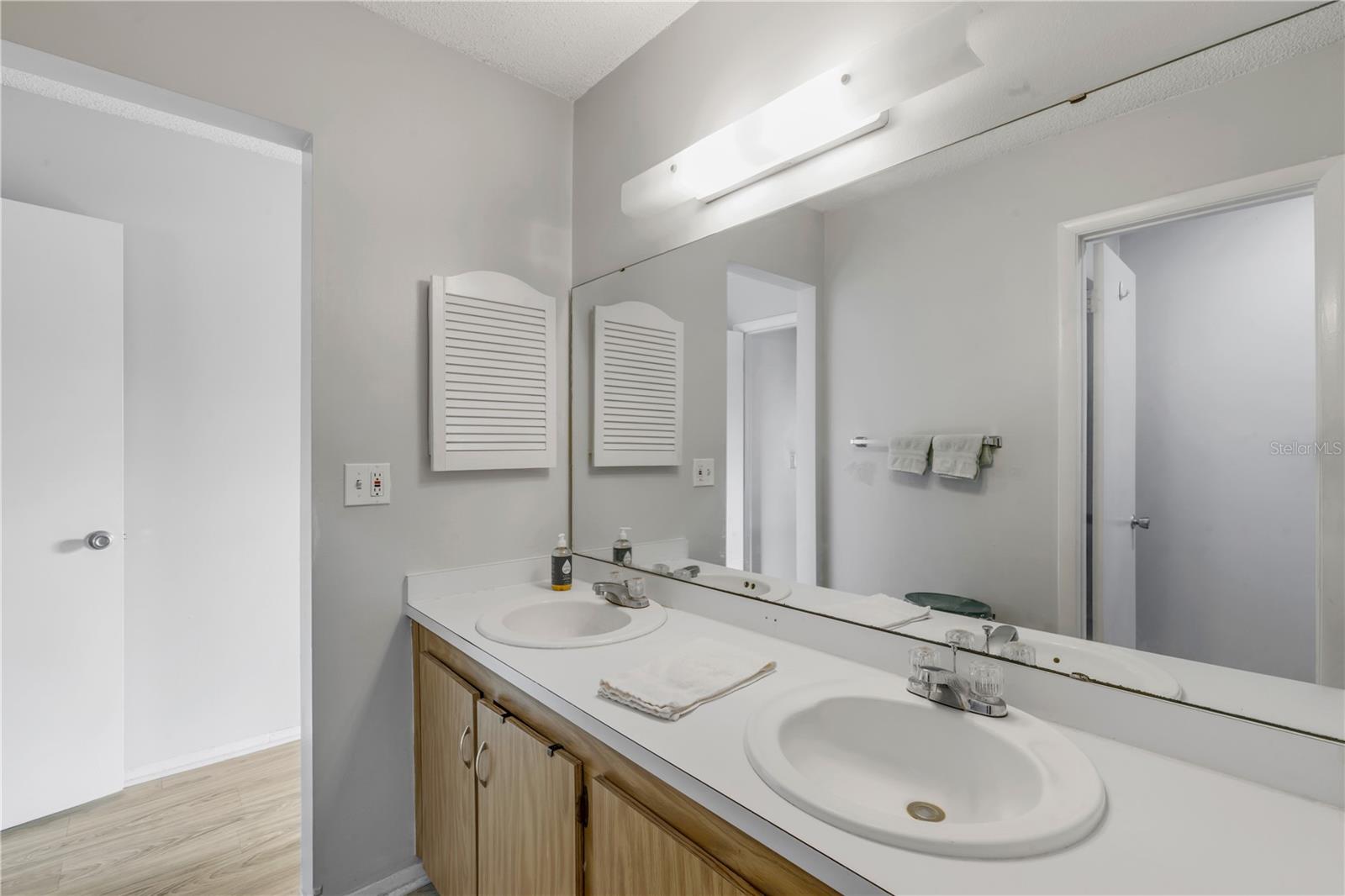 Image 28 of 48 For 201 Club House Boulevard 201