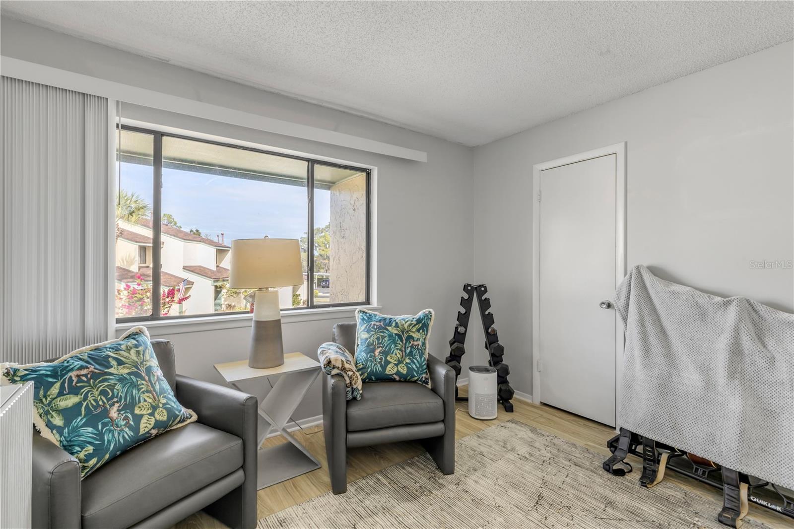 Image 33 of 48 For 201 Club House Boulevard 201