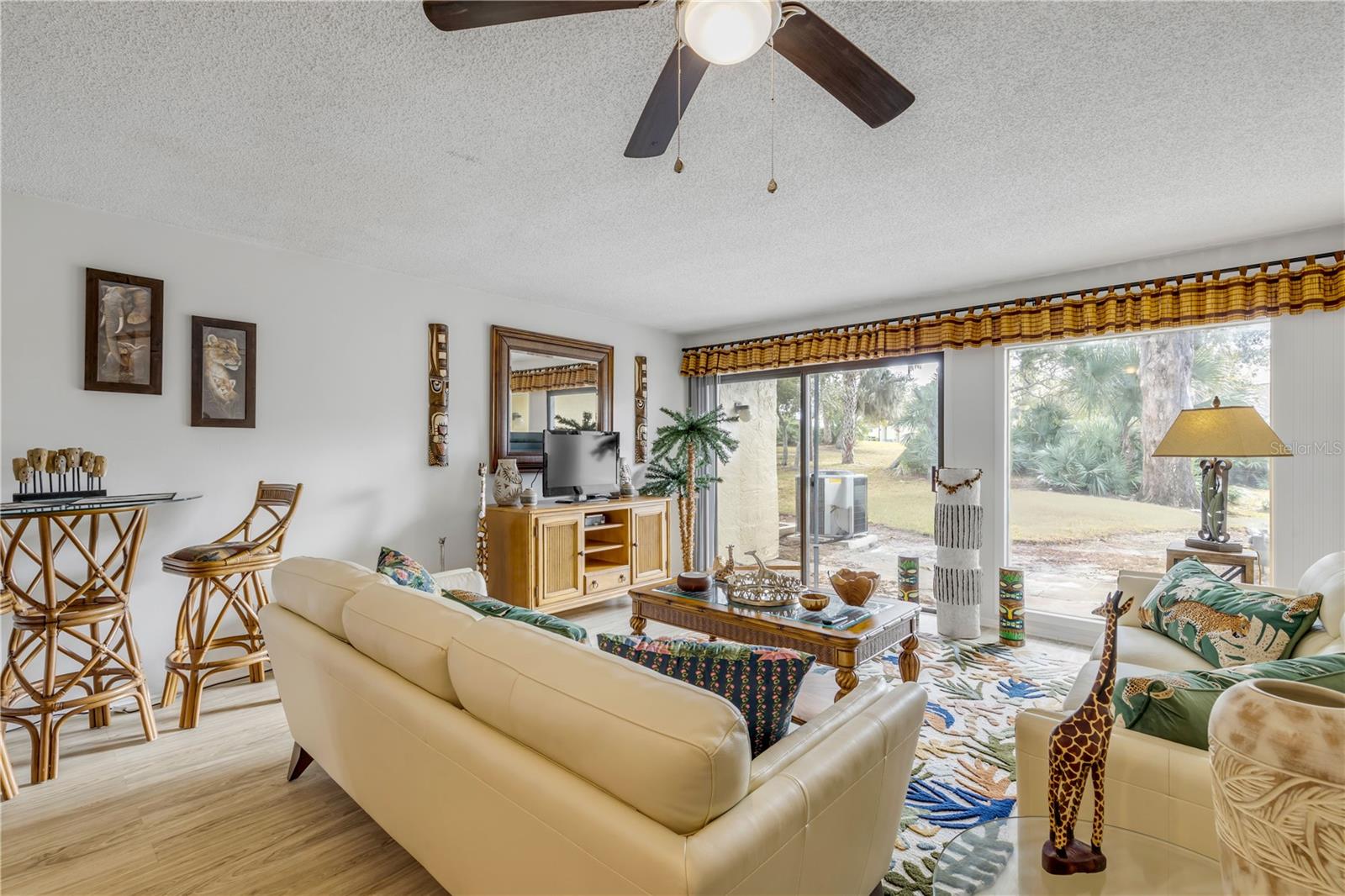 Image 8 of 48 For 201 Club House Boulevard 201