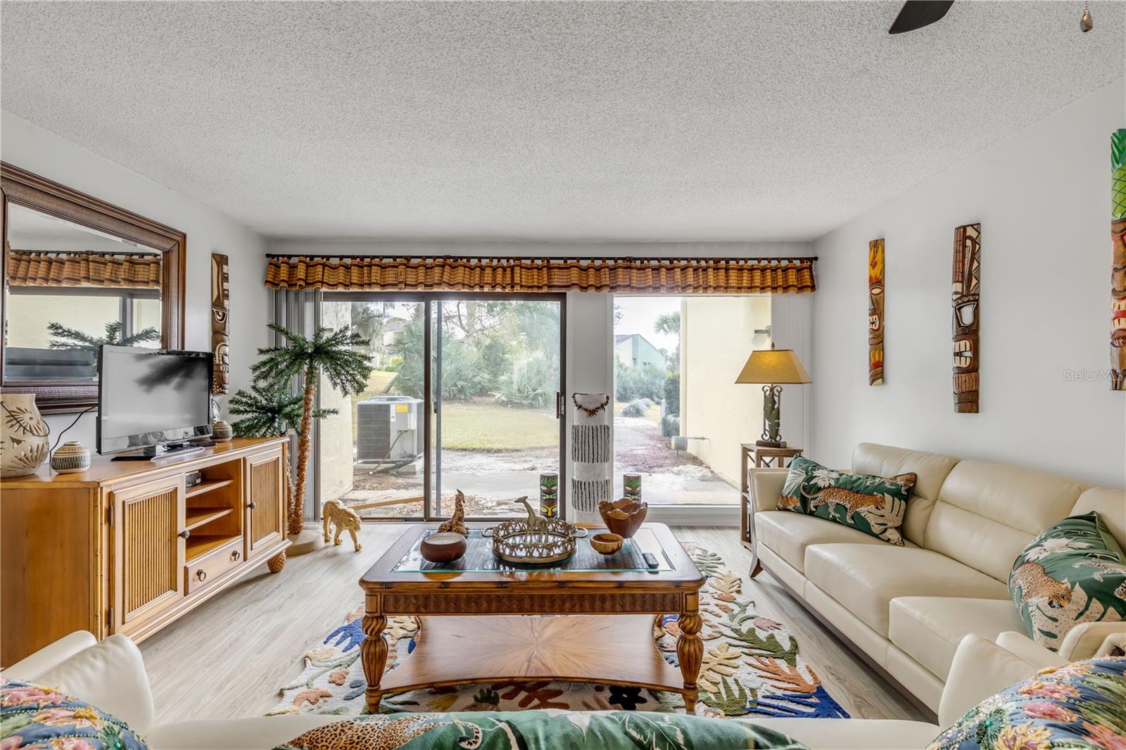 Image 9 of 48 For 201 Club House Boulevard 201