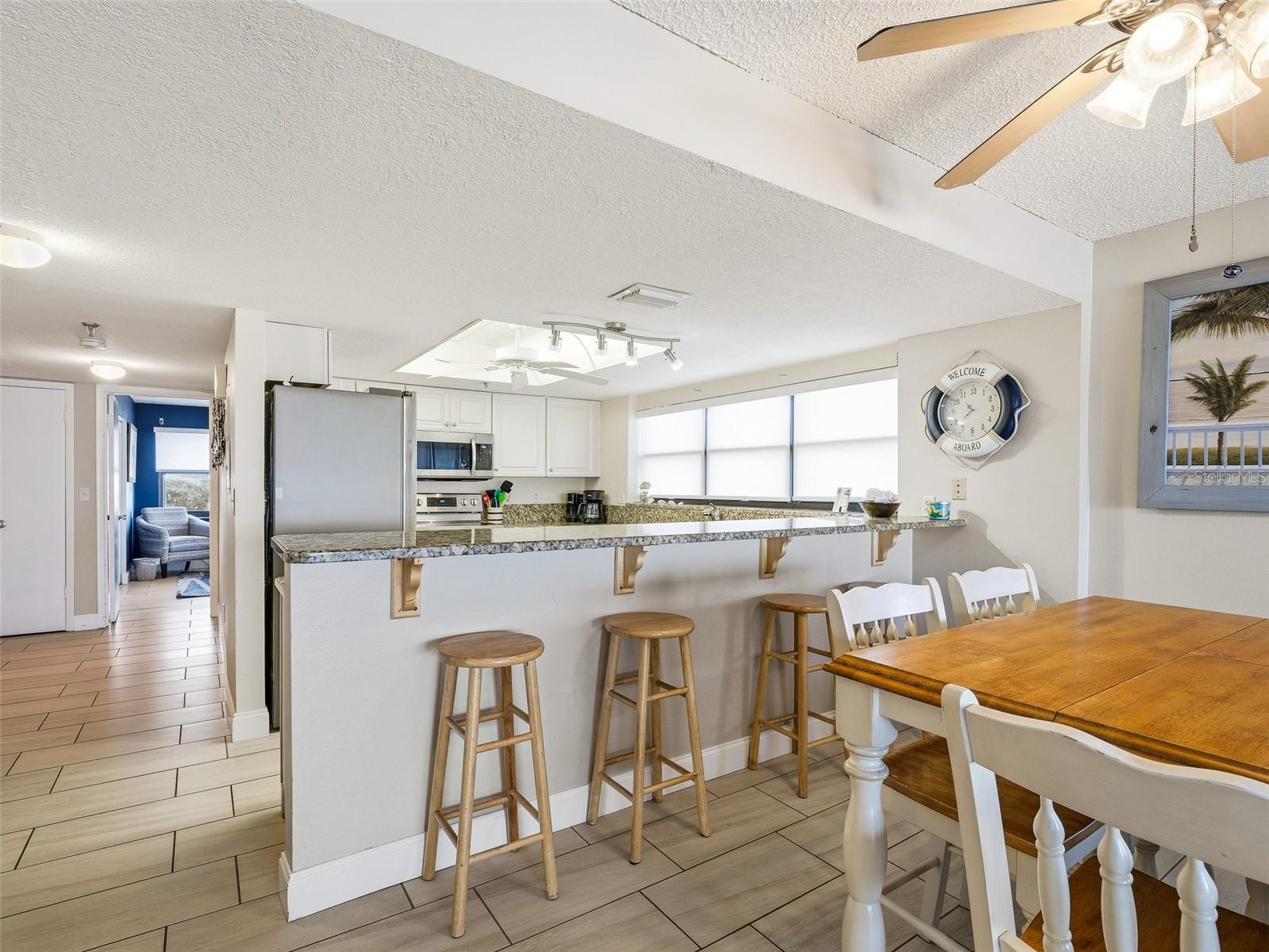 Image 14 of 43 For 5499 Atlantic Avenue 205