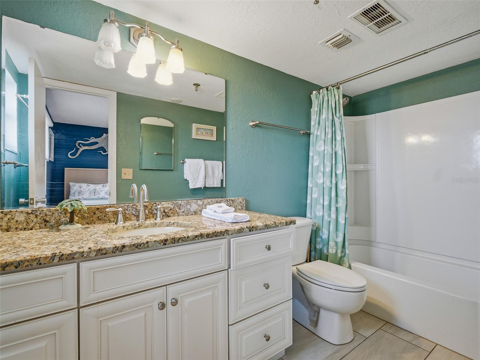 Image 23 of 43 For 5499 Atlantic Avenue 205