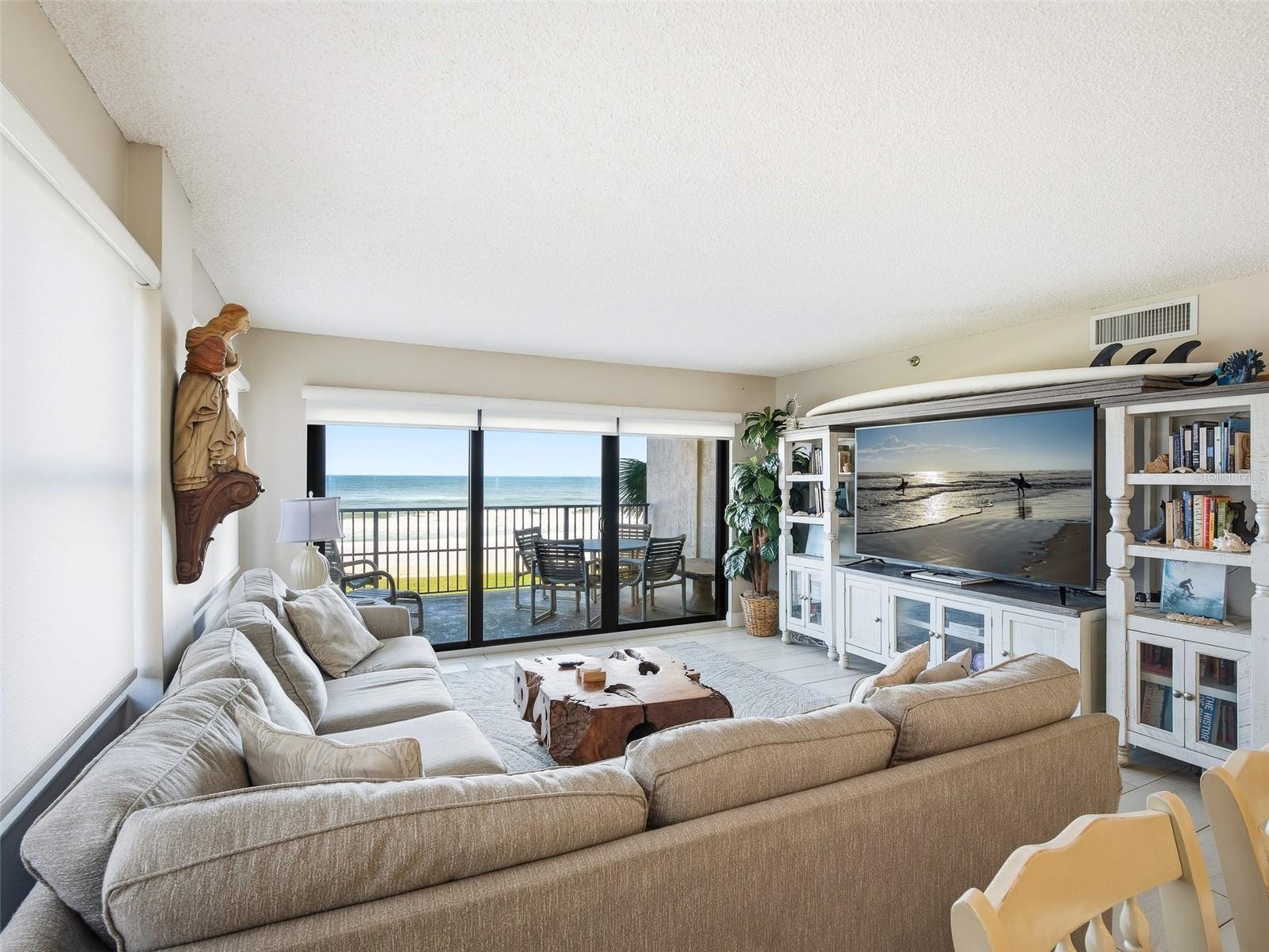 Image 7 of 43 For 5499 Atlantic Avenue 205