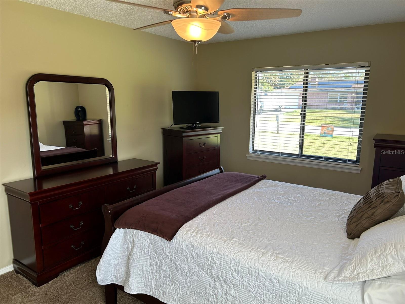 Image 21 of 34 For 3424 Unity Tree Drive