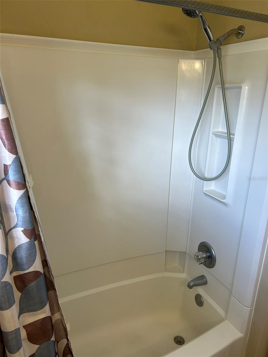 Image 25 of 34 For 3424 Unity Tree Drive