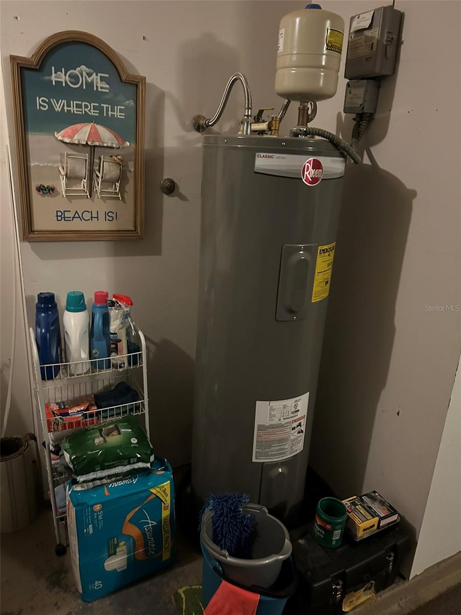 Image 31 of 34 For 3424 Unity Tree Drive