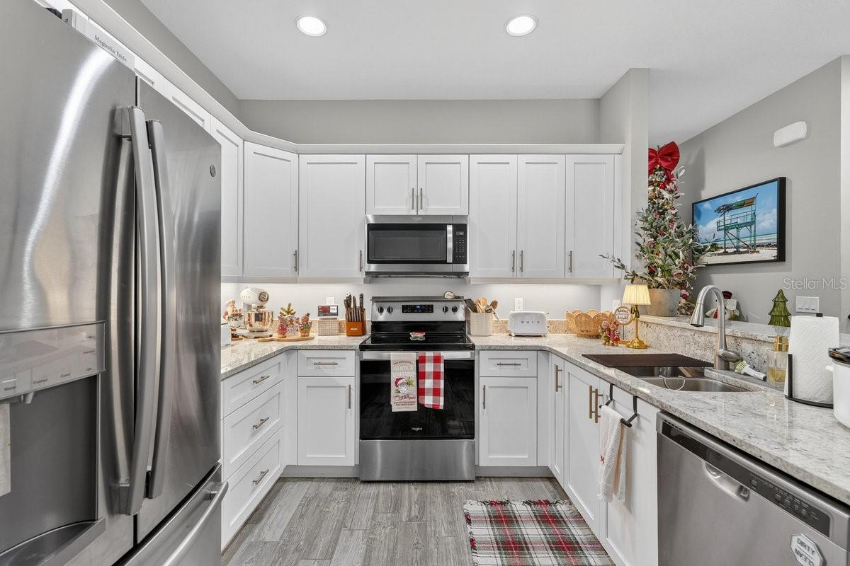 Image 15 of 52 For 3417 Gallia Street