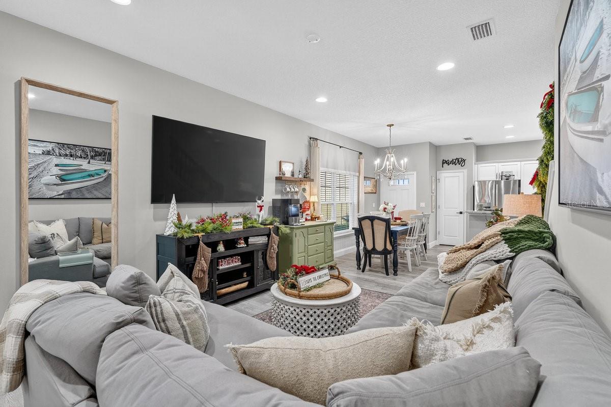 Image 17 of 52 For 3417 Gallia Street