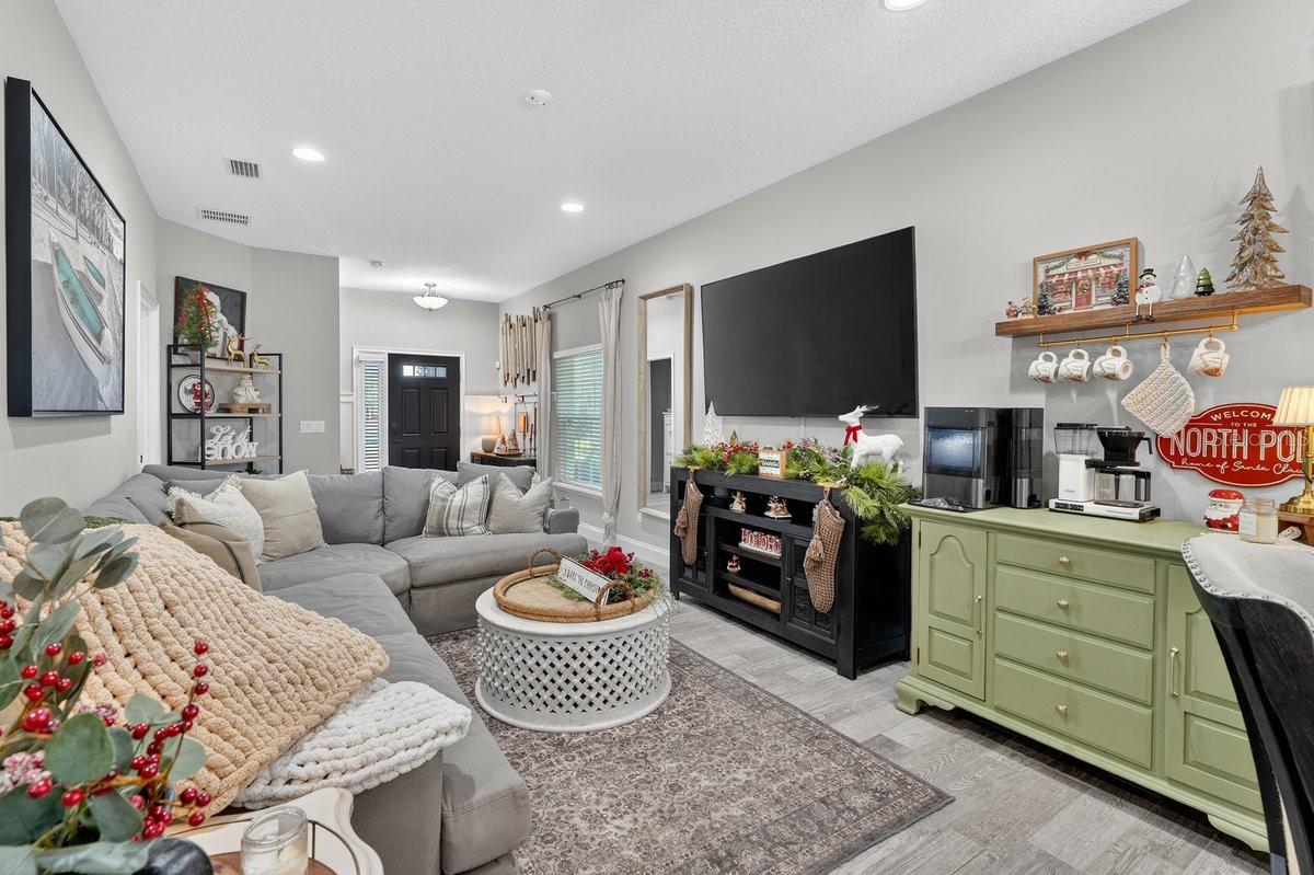 Image 18 of 52 For 3417 Gallia Street